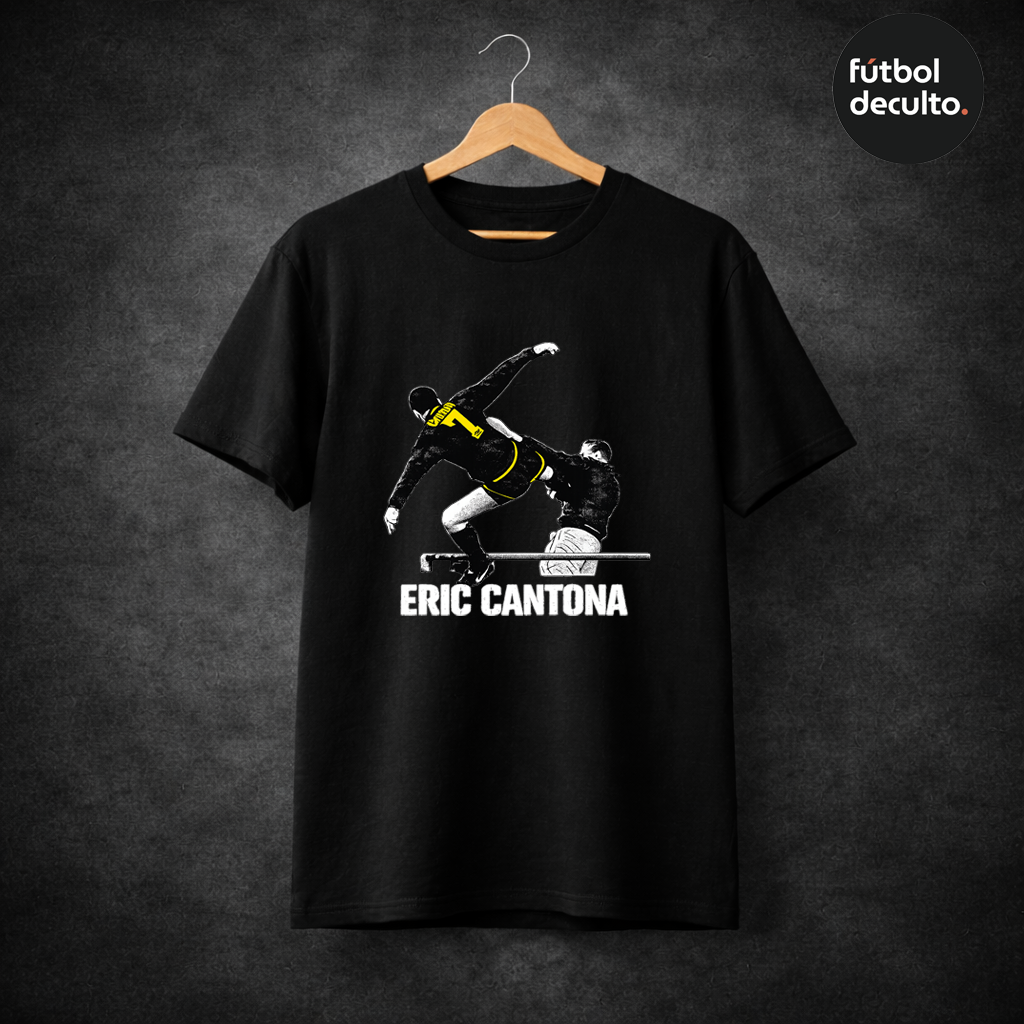 Polera Éric Cantona / Lo patearía más fuerte